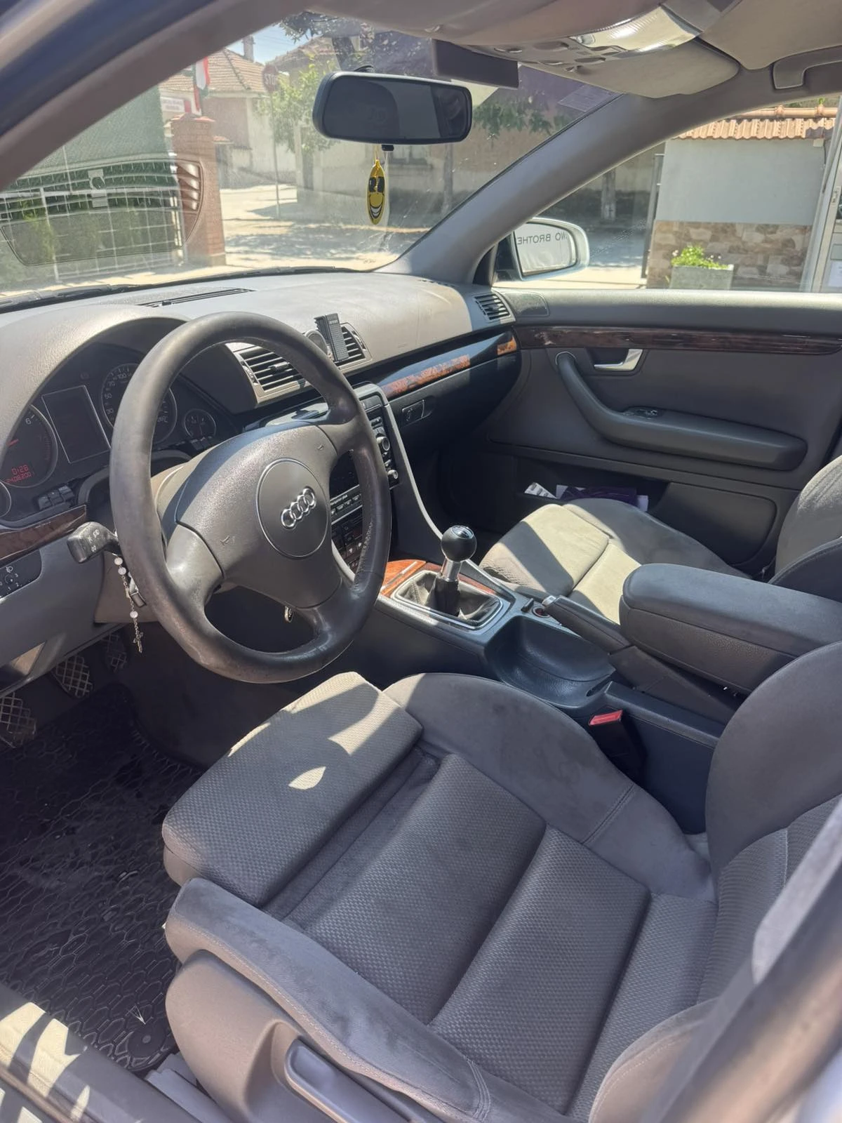 Audi A4 1.8 T, снимка 6 - Автомобили и джипове - 54866121