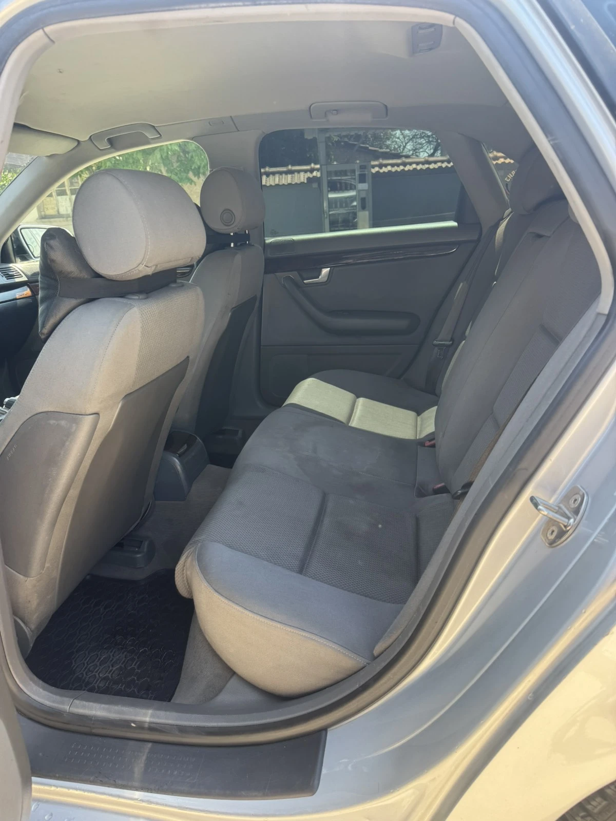 Audi A4 1.8 T, снимка 7 - Автомобили и джипове - 54866121
