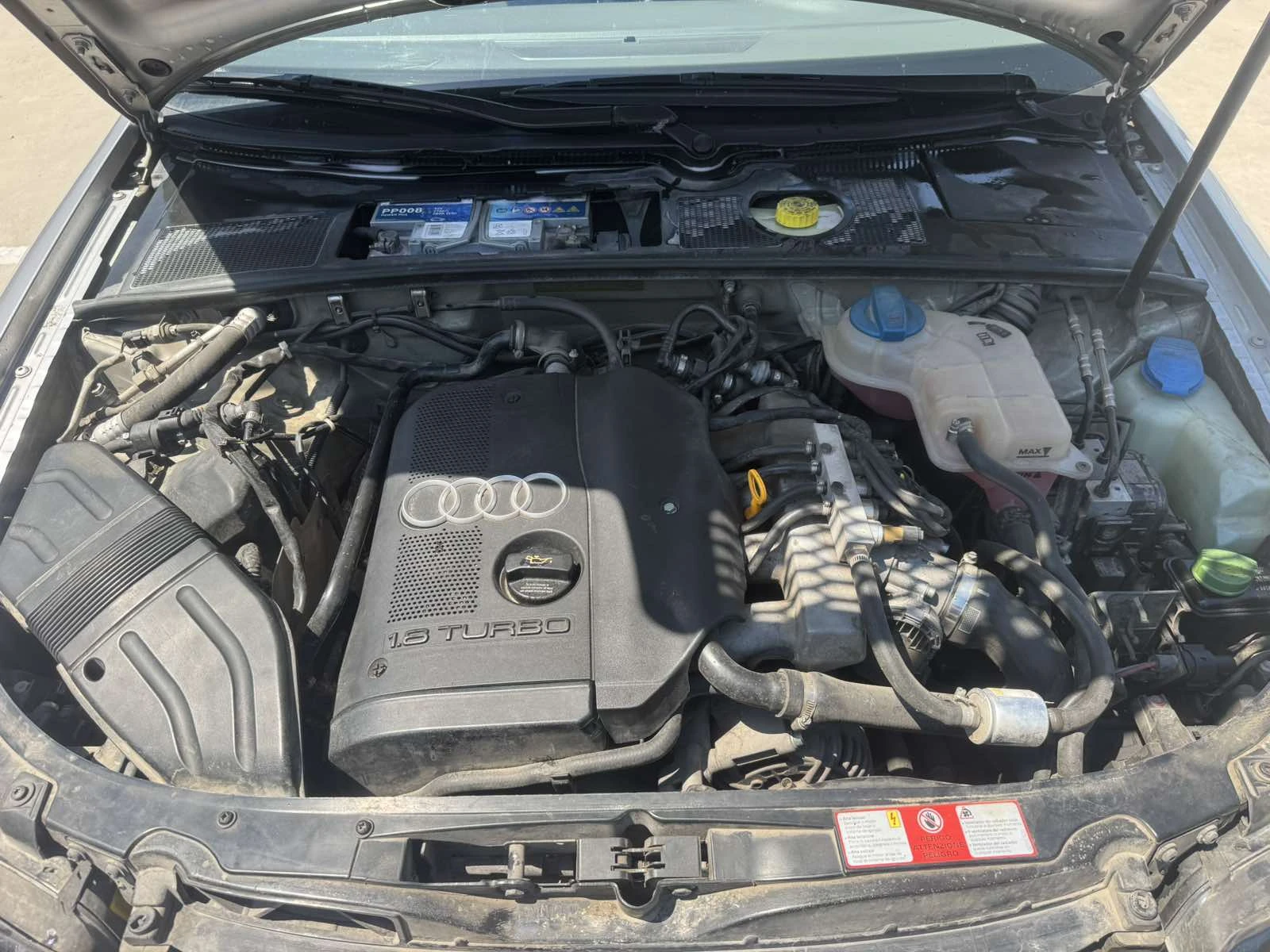 Audi A4 1.8 T, снимка 9 - Автомобили и джипове - 54866121