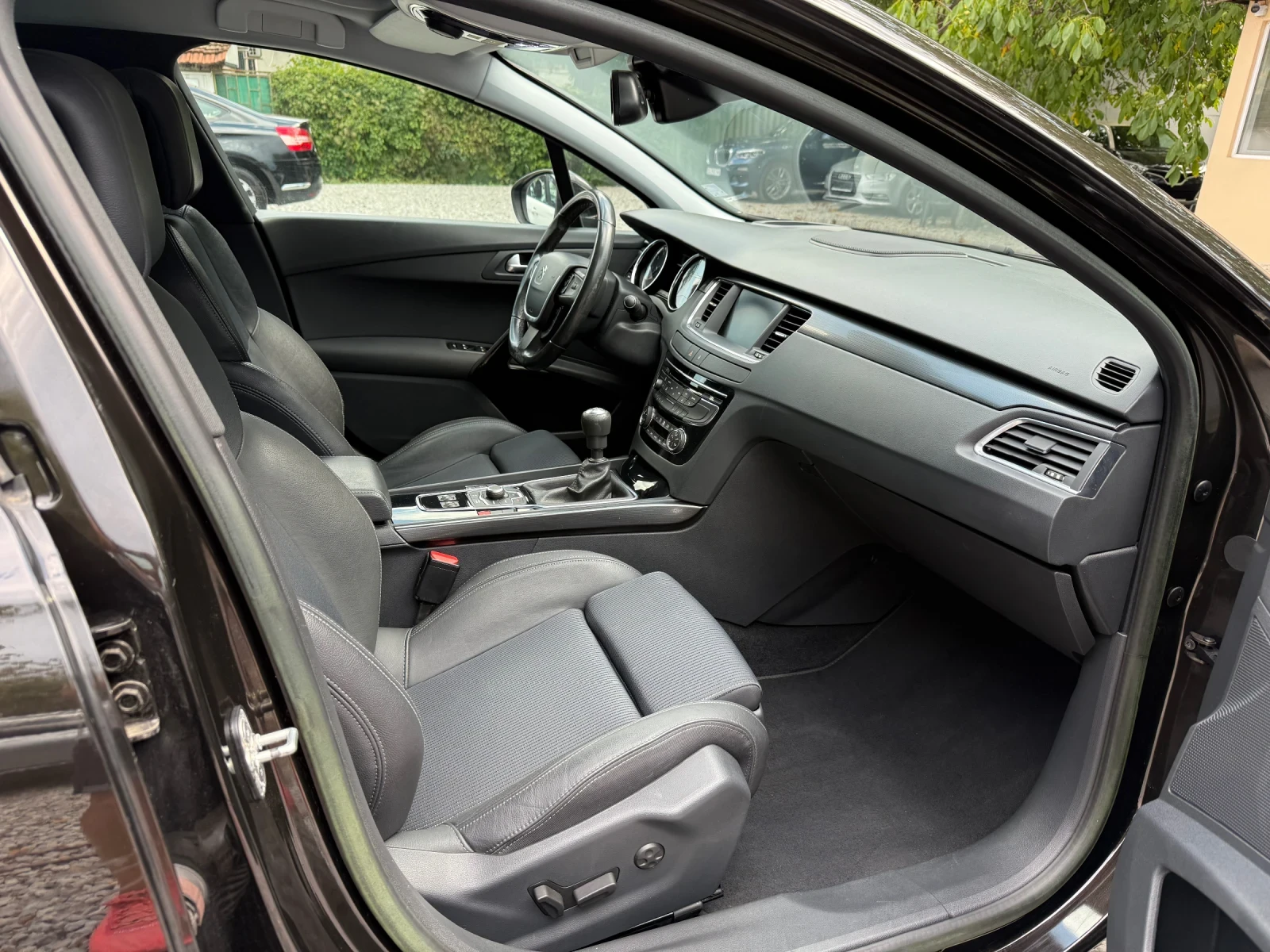 Peugeot 508 1.6i Allure 156k.c. - EURO5b - ОТЛИЧНО СЪСТОЯНИЕ, снимка 14 - Автомобили и джипове - 55788245