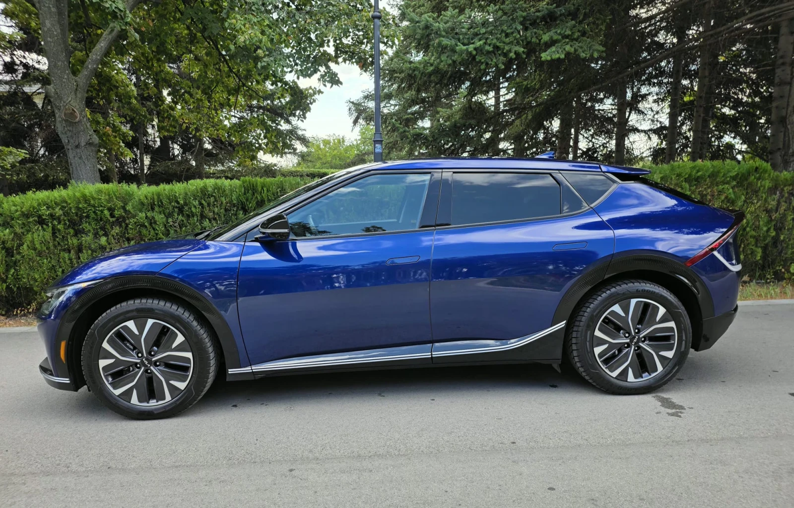 Kia EV6 long range-AWD-77.4 kw.h-325кс, снимка 3 - Автомобили и джипове - 56289131