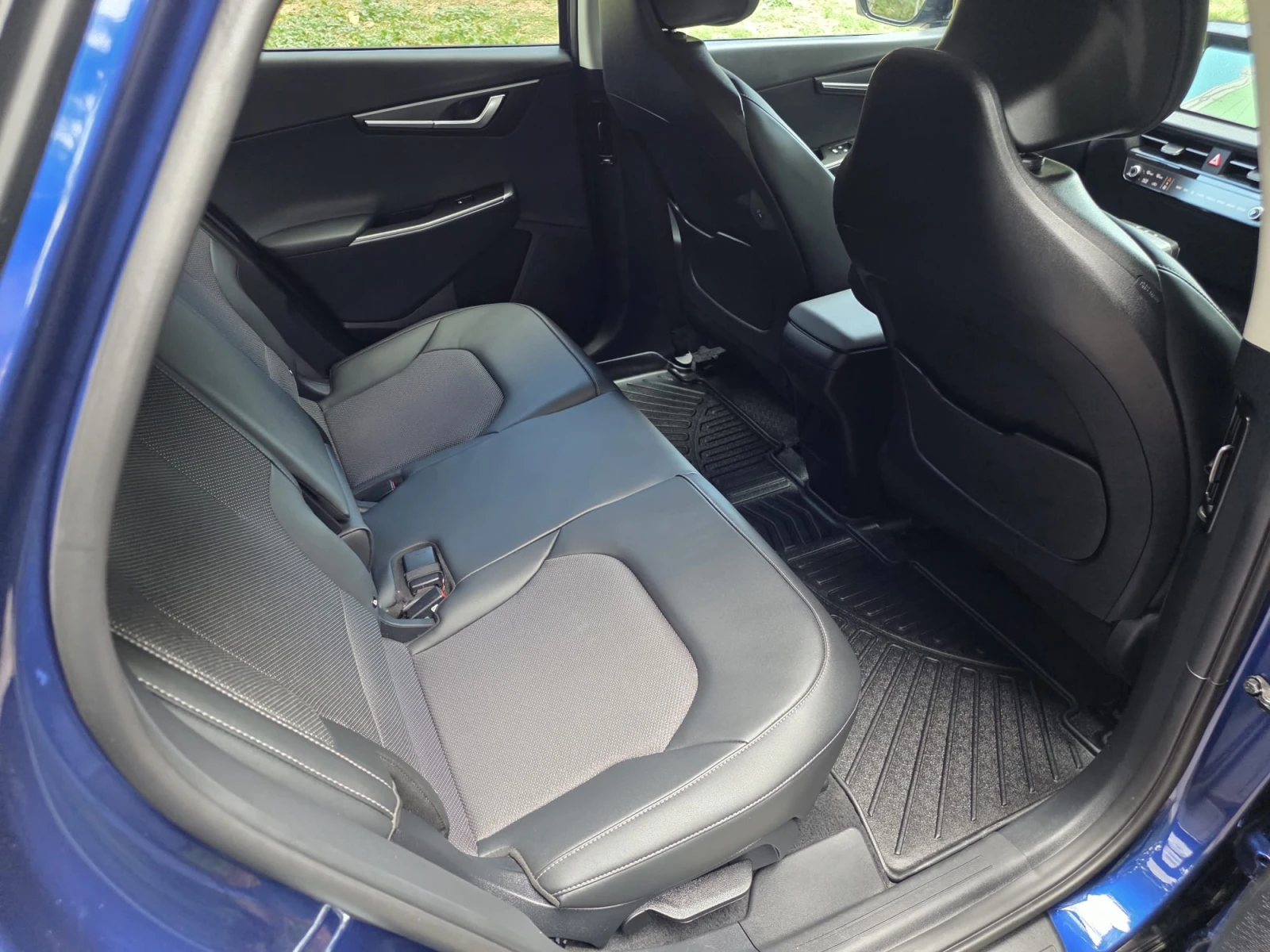 Kia EV6 long range-AWD-77.4 kw.h-325кс, снимка 15 - Автомобили и джипове - 56289131