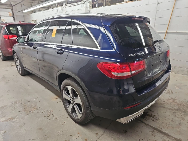 Mercedes-Benz GLC 300 4MATIC* Burmester* Подгрев* Пано* Камери* , снимка 4 - Автомобили и джипове - 47963372