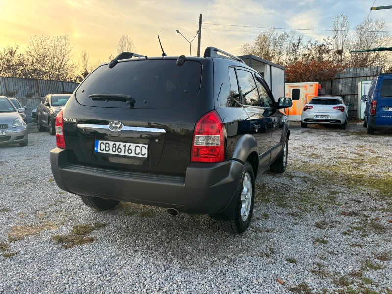 Hyundai Tucson, снимка 4 - Автомобили и джипове - 48031010