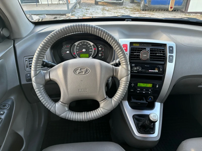 Hyundai Tucson, снимка 10 - Автомобили и джипове - 48031010