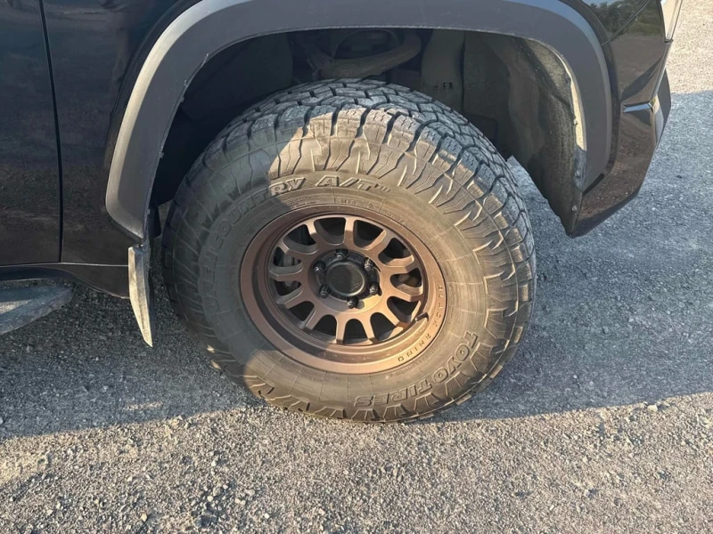 Toyota Tundra * SR * CARFAX * ЦЕНА ДО БГ, снимка 7 - Автомобили и джипове - 52835250