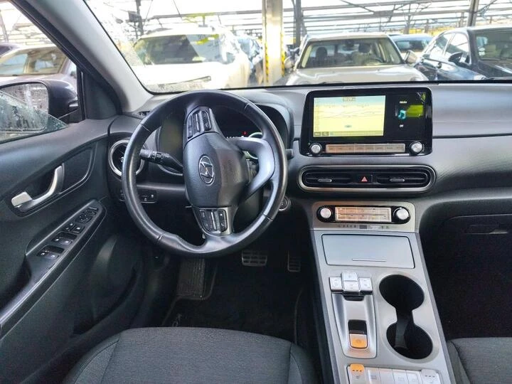 Hyundai Kona 64kWh* Facelift* Digital* Keyless* Подгрев, снимка 4 - Автомобили и джипове - 53870582