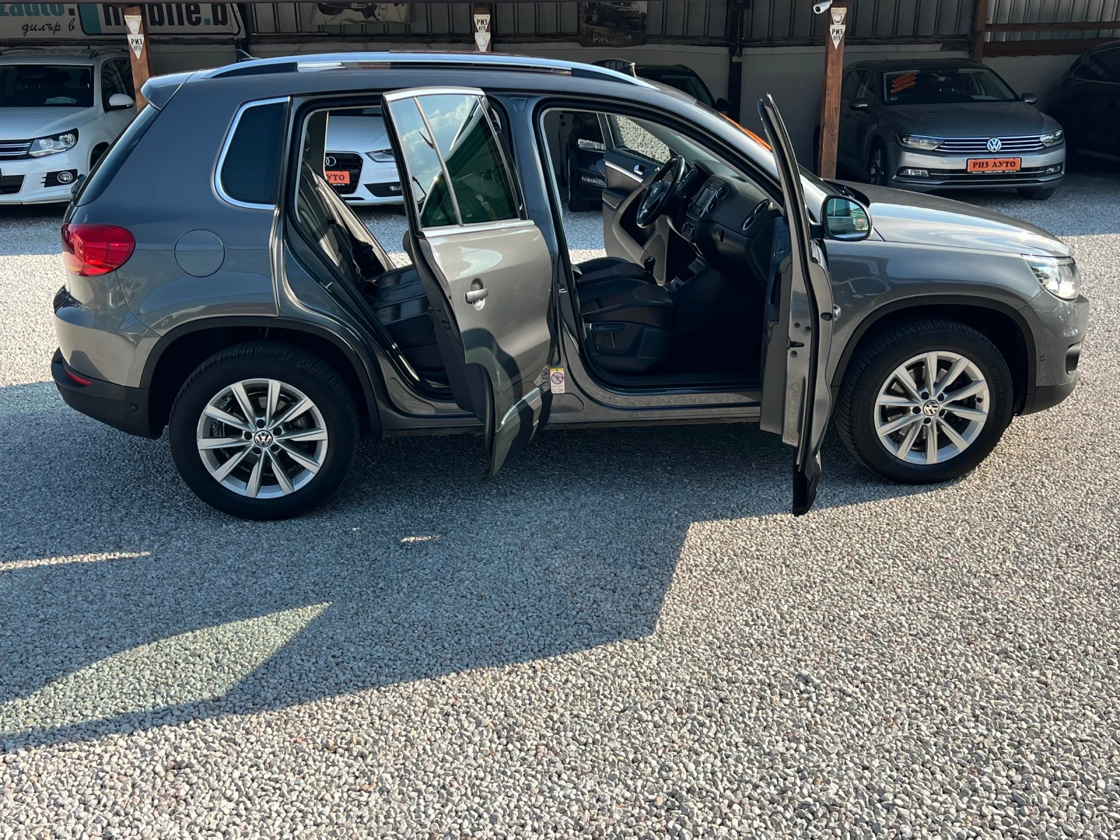 VW Tiguan 2.0TDI* 100%km* PANORAMA* LED* KAMETA* FULL* LIZIN - изображение 6