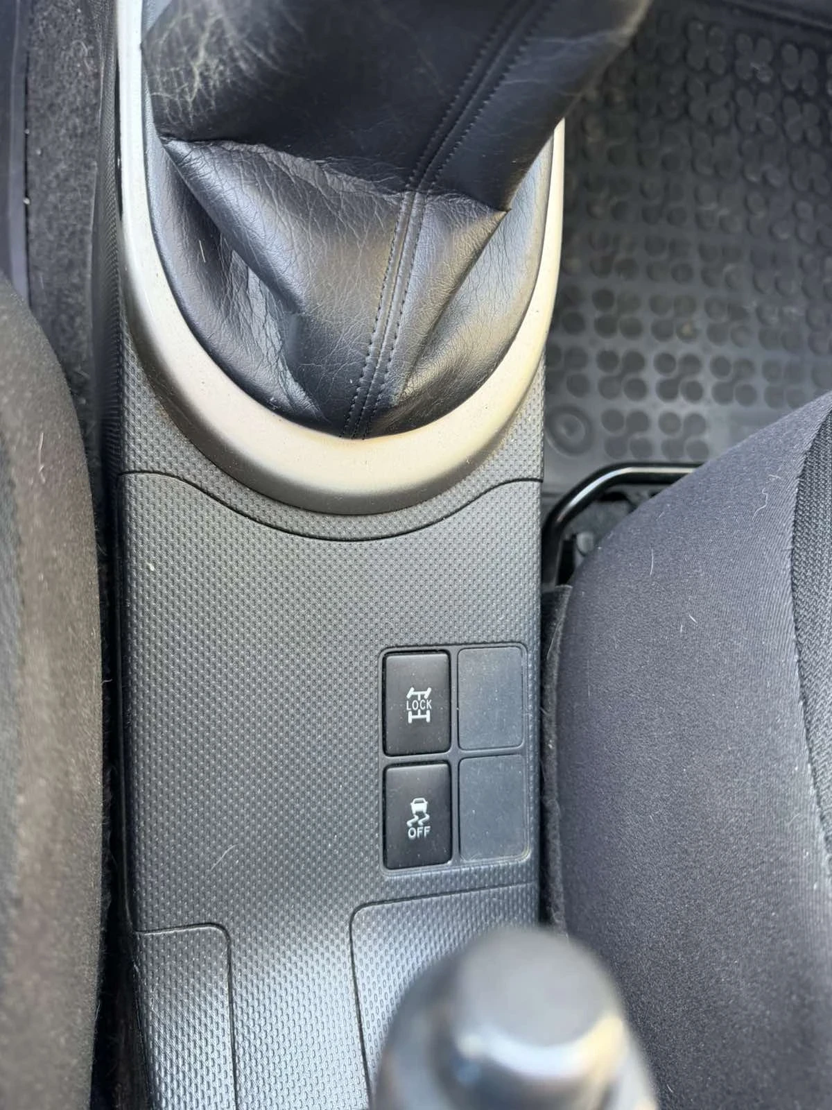 Toyota Urban Cruiser 1, 3 - изображение 9