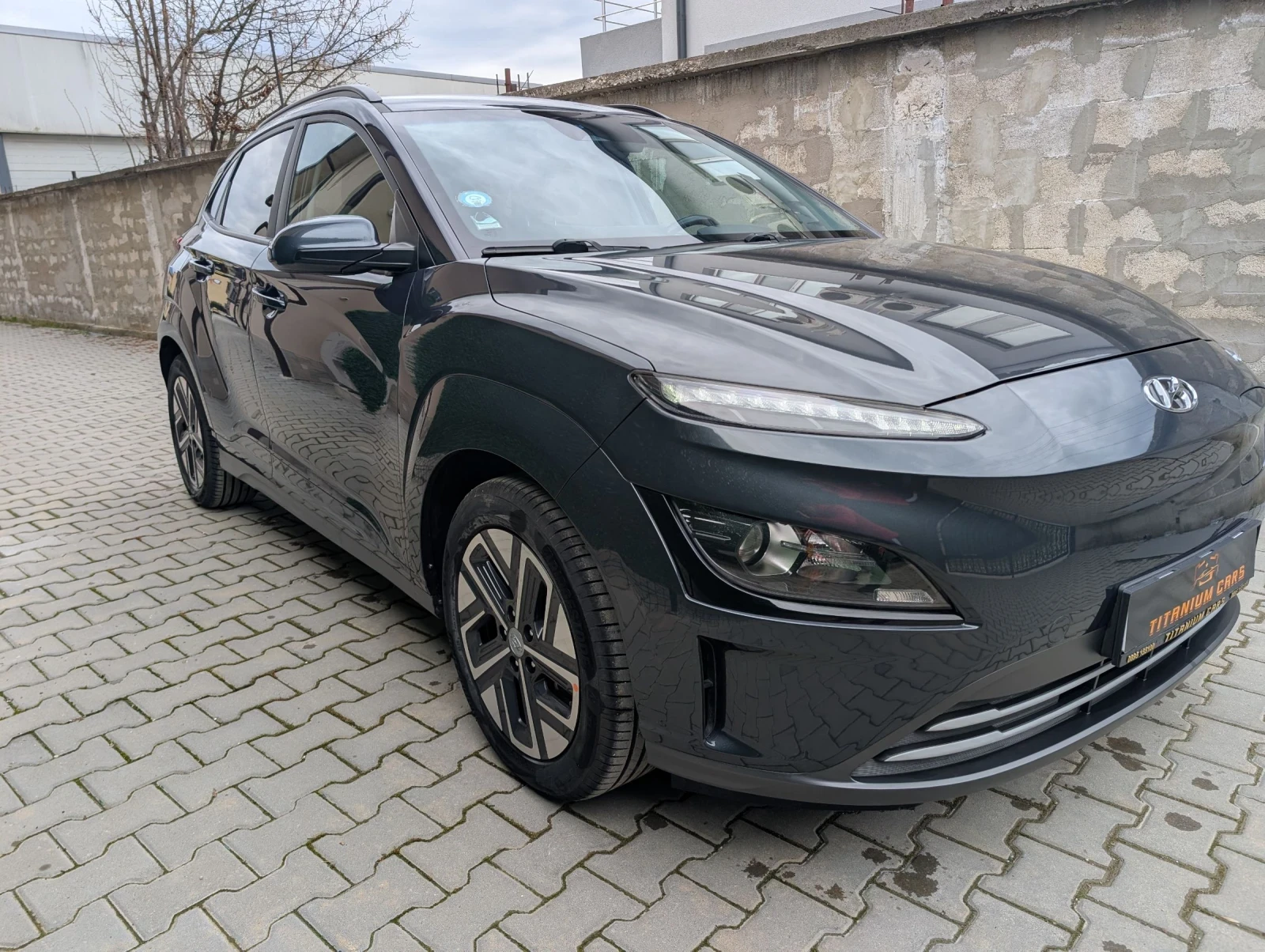 Hyundai Kona 64kWh* Facelift* Digital* Keyless* Подгрев, снимка 3 - Автомобили и джипове - 53870582