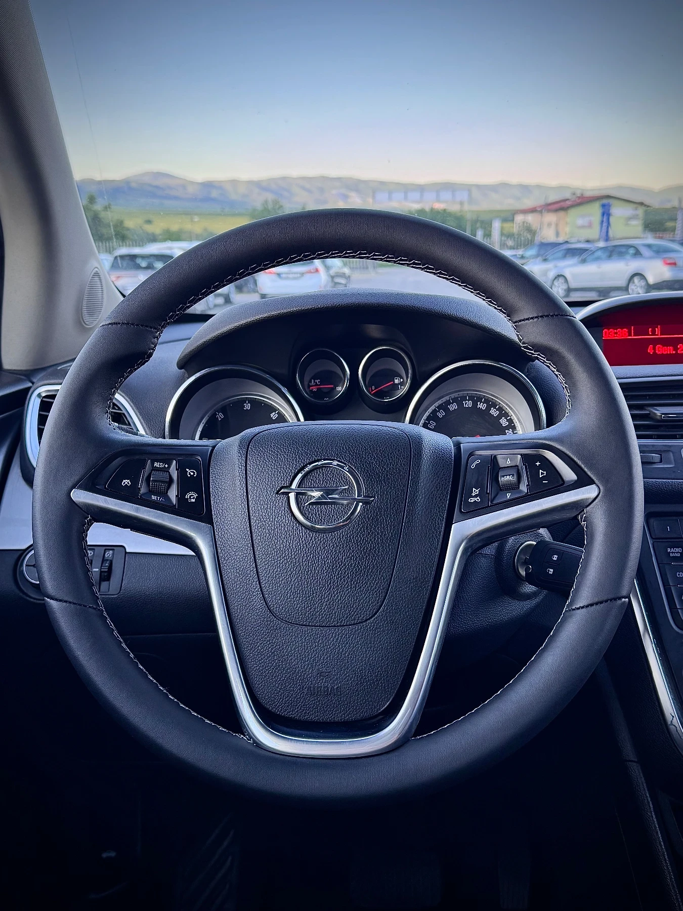 Opel Mokka EURO 6B Aвтоматик, снимка 9 - Автомобили и джипове - 54556582