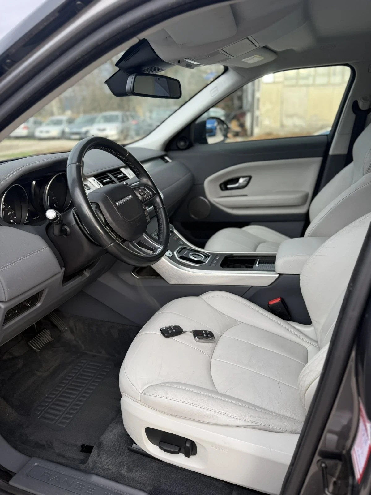 Land Rover Range Rover Evoque, снимка 6 - Автомобили и джипове - 54683034
