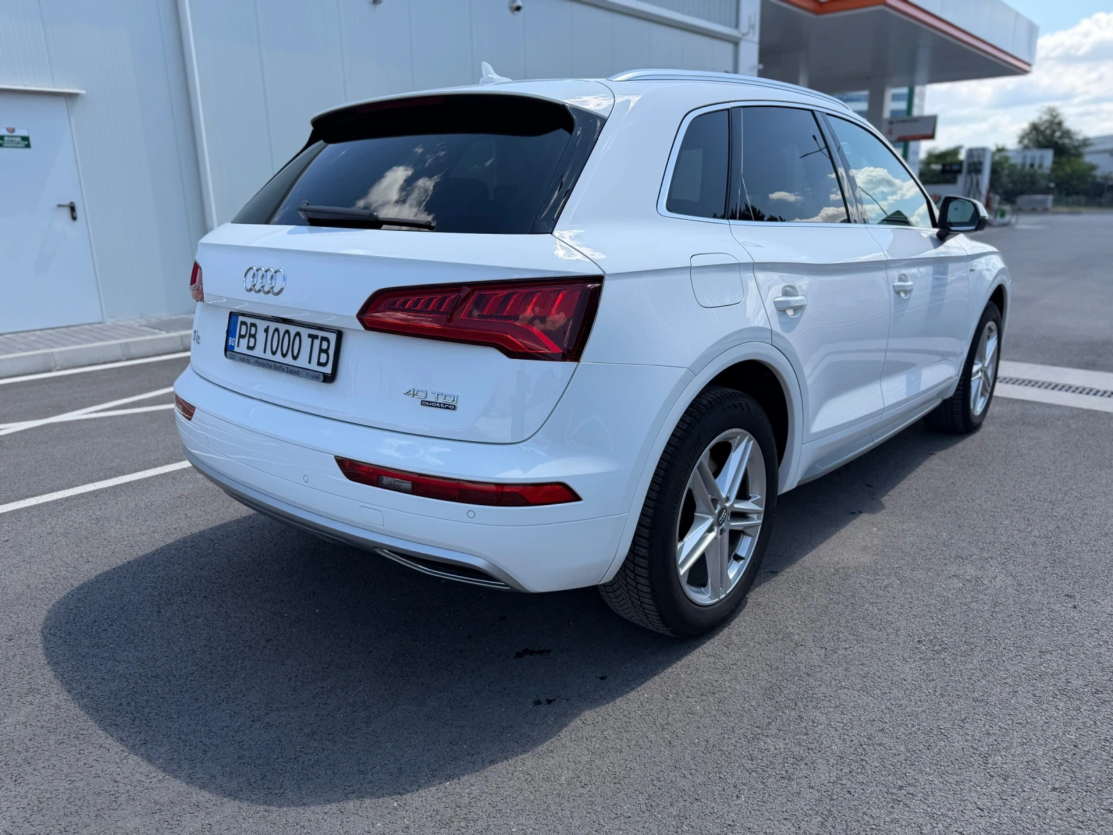 Audi Q5, снимка 6 - Автомобили и джипове - 55692617