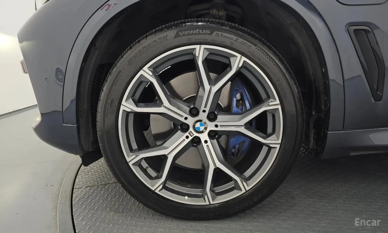 BMW X5 * xDrive 45e M Sport * ЦЕНА ДО БЪЛГАРИЯ* , снимка 5 - Автомобили и джипове - 56103939