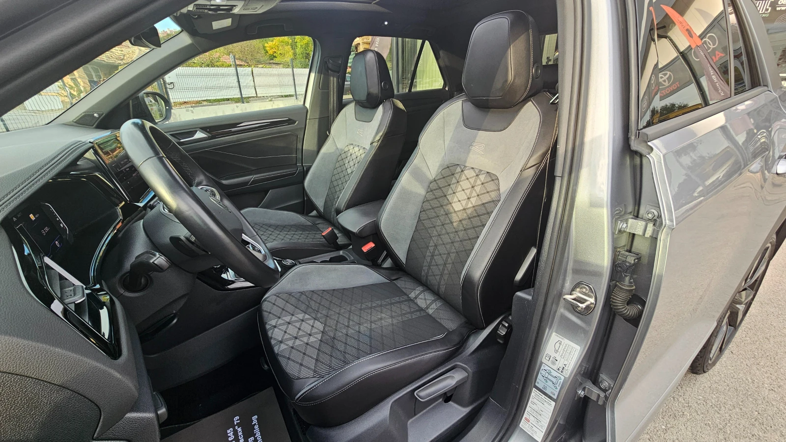 VW T-Roc R-Line 2.0TSi 4�4 7DSG CH-���������� �� ���-������ | Mobile.bg � ����������� 8