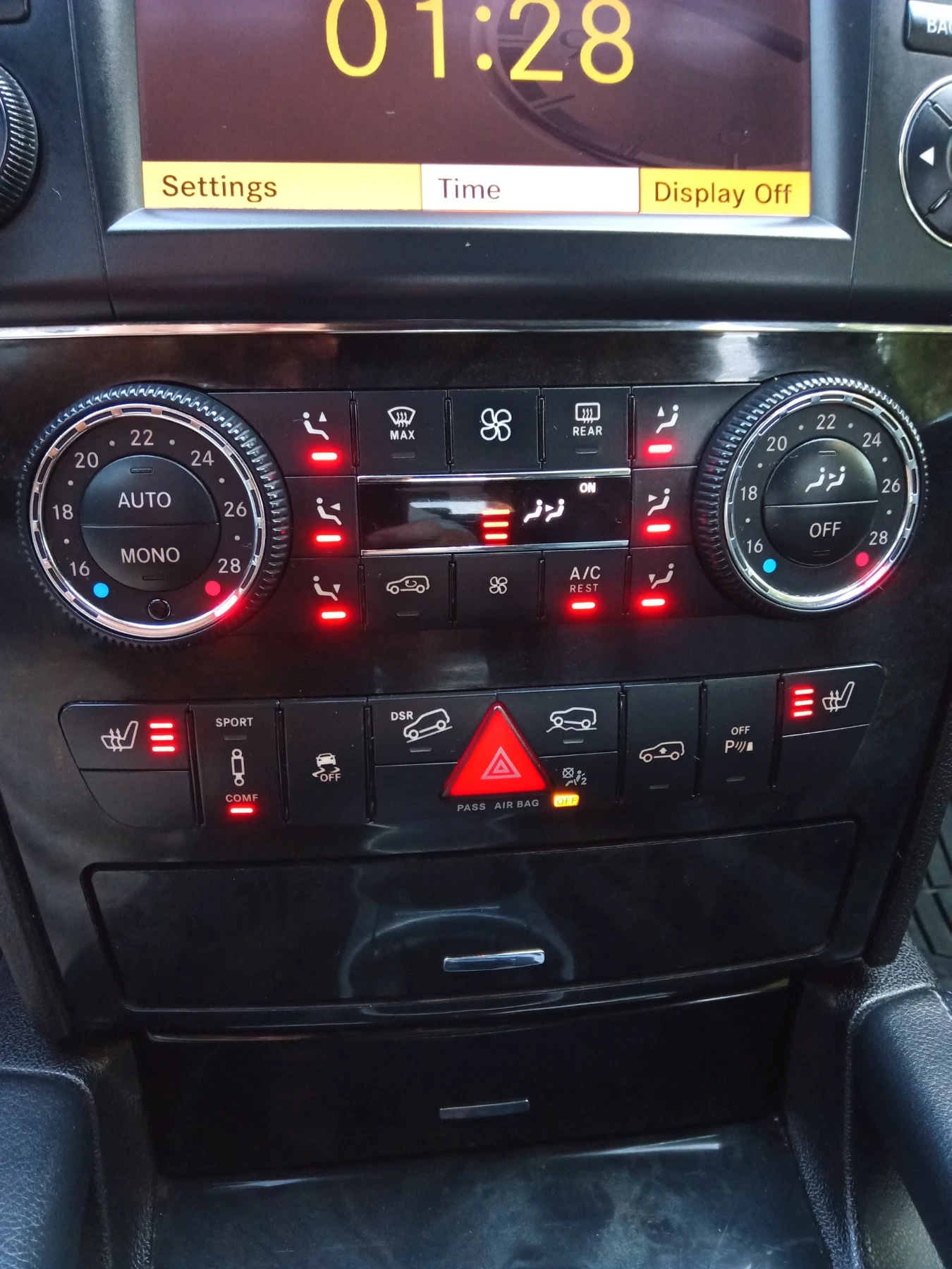 Mercedes-Benz GL 350 3.0 211 ks, снимка 8 - Автомобили и джипове - 56598101