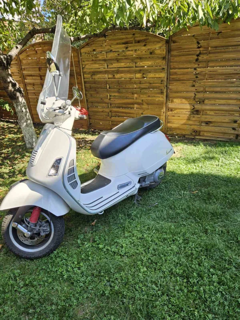 Vespa 300 300 GTS, снимка 2 - Мотоциклети и мототехника - 49507972