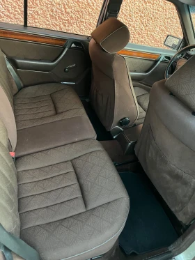 Mercedes-Benz 124, снимка 15