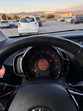 Toyota Aygo VVT-i Limited/Камера/Климатроник/Мултиволан/Медия, снимка 12