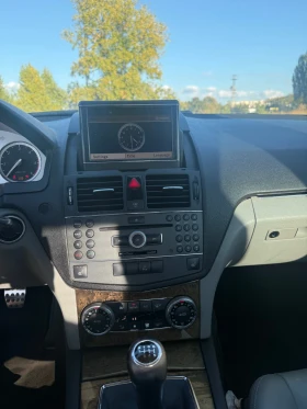 Mercedes-Benz C 220, снимка 10