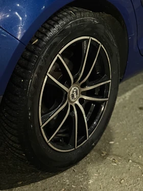 VW Golf Plus - 3500 € / 6845.40 лв. - 48875225 11