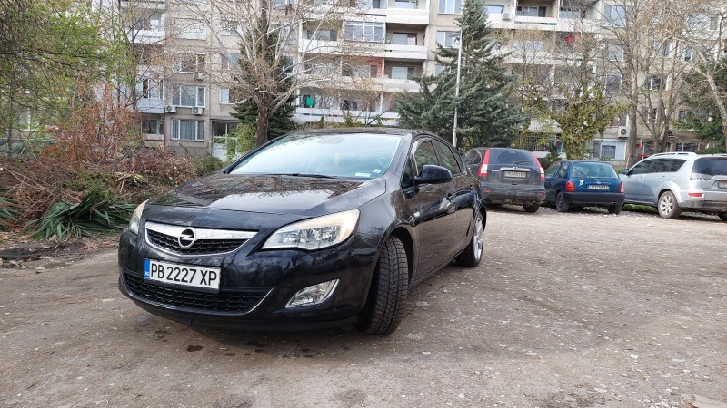 Opel Astra 1.6 Бензин + Газ, снимка 2 - Автомобили и джипове - 46039508