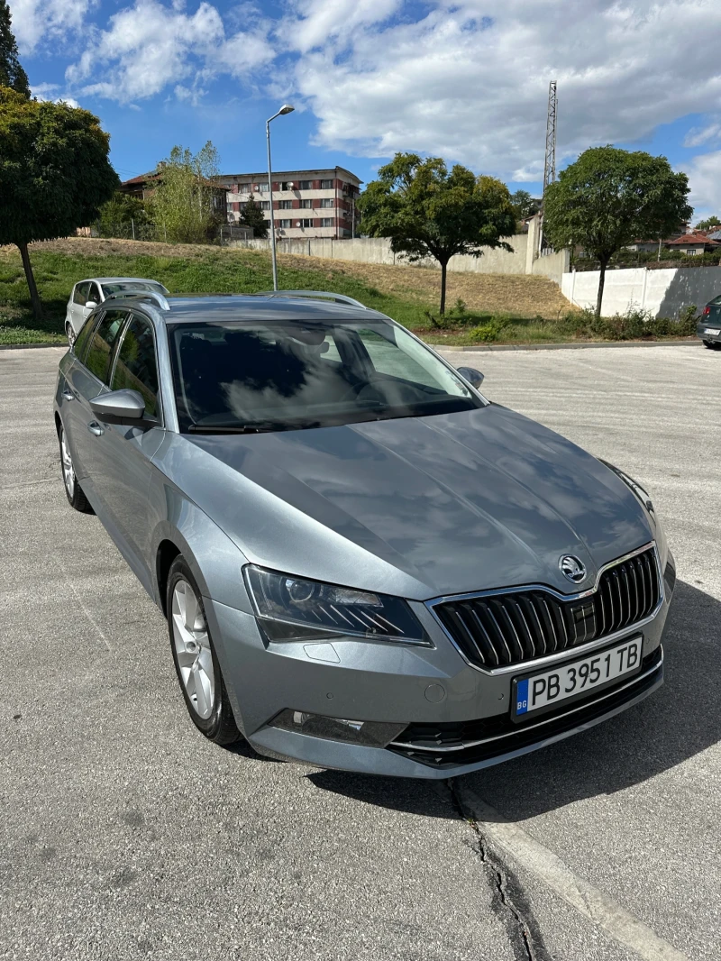 Skoda Superb, снимка 1 - Автомобили и джипове - 47580063