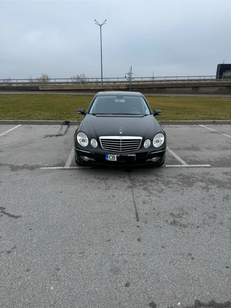 Mercedes-Benz E 220 Avantgarde, снимка 1 - Автомобили и джипове - 48273140