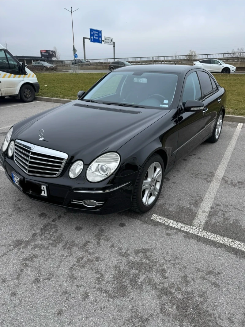 Mercedes-Benz E 220 Avantgarde, снимка 3 - Автомобили и джипове - 48273140