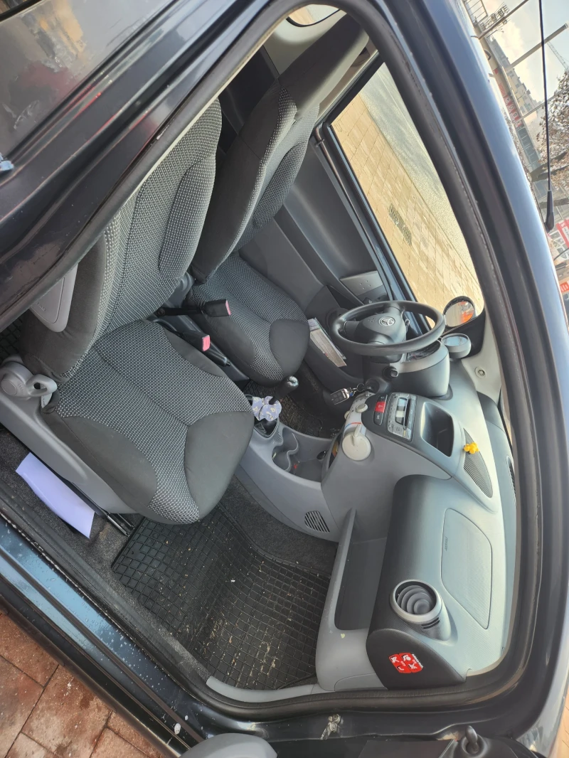 Toyota Aygo, снимка 5 - Автомобили и джипове - 48535439