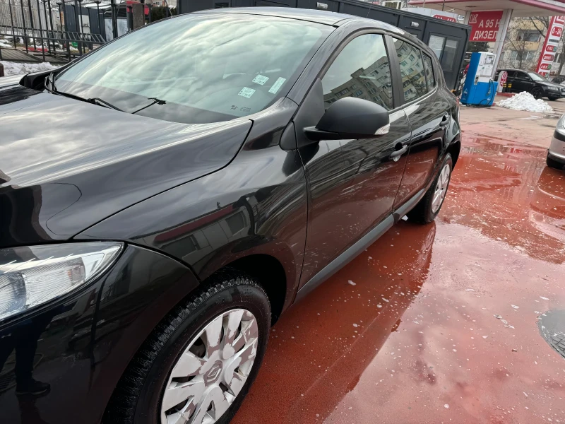 Renault Megane, снимка 7 - Автомобили и джипове - 48841939