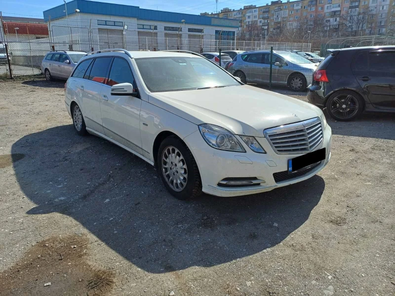 Mercedes-Benz E 300 CDI Elegance, снимка 2 - Автомобили и джипове - 49483685