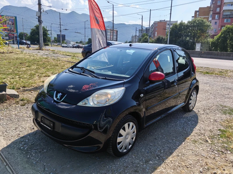 Peugeot 107 1.0i.    70ps