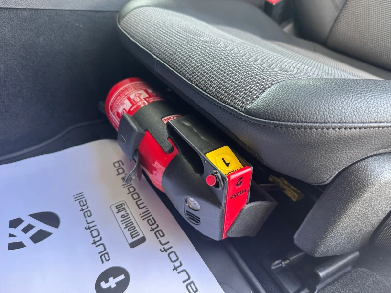 Mercedes-Benz C 200 ГАЗОВ ИНЖЕКЦИОН* СОБСТВЕН ЛИЗИНГ* БАРТЕР, снимка 14 - Автомобили и джипове - 50820477