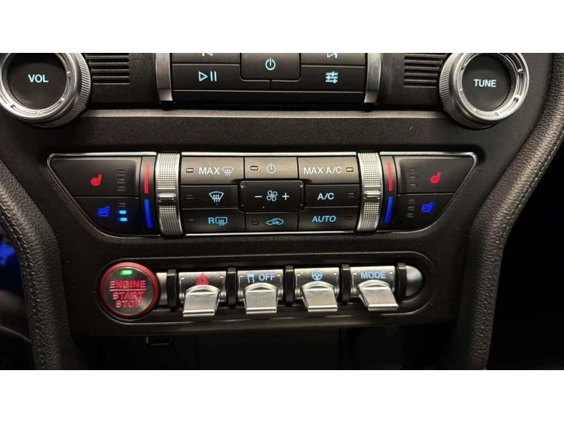 Ford Mustang  РЪЧКА * * ОБДУХВАНЕ * * CARFAX * * АВТО КРЕДИТ * , снимка 13 - Автомобили и джипове - 52721542