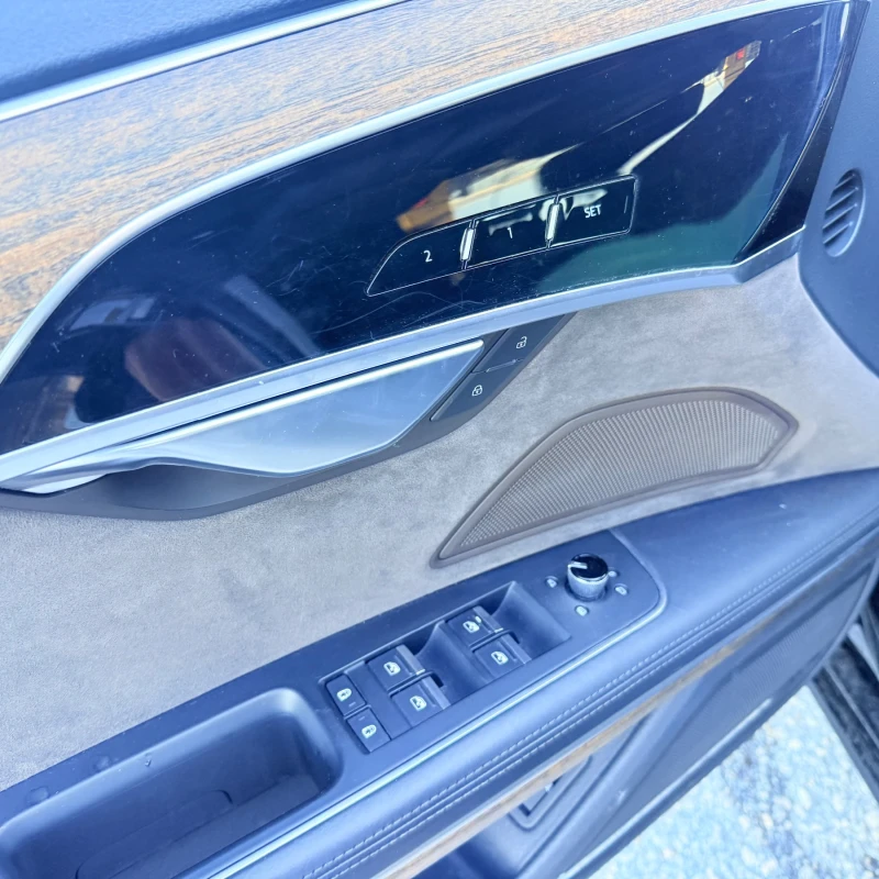 Audi A8 Long 3.0T Matrix Head up Обдухване Масаж Вакум, снимка 9 - Автомобили и джипове - 53130753