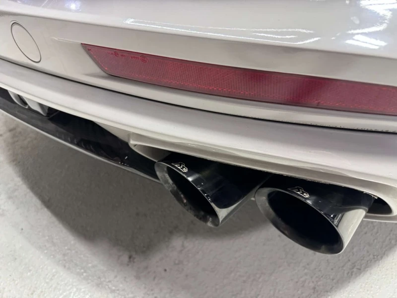 Porsche Panamera * GTS * CARFAX * БЕЗ ПЪРВОНАЧАЛНА ВНОСКА, снимка 12 - Автомобили и джипове - 53079485