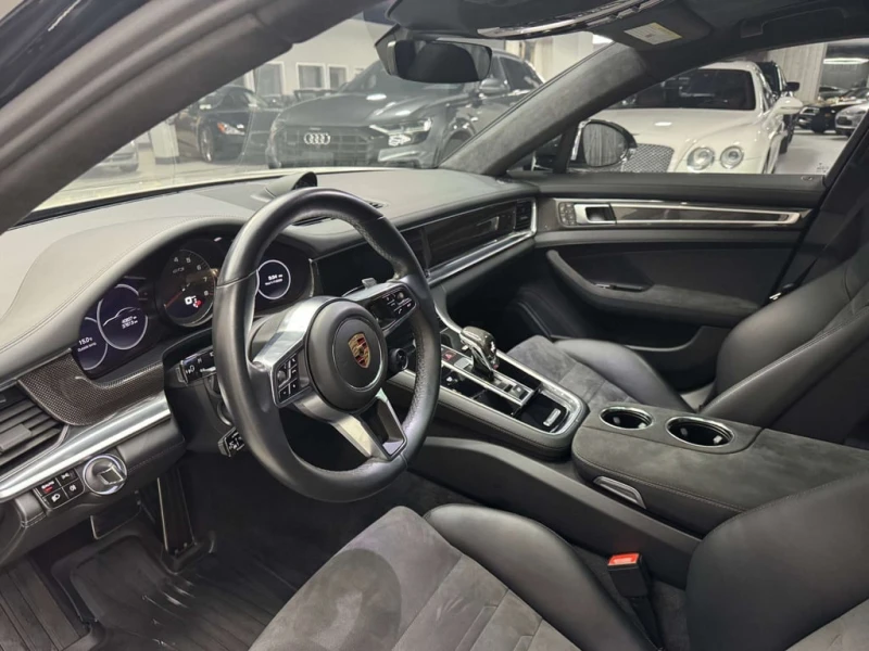 Porsche Panamera * GTS * CARFAX * БЕЗ ПЪРВОНАЧАЛНА ВНОСКА, снимка 14 - Автомобили и джипове - 53079485