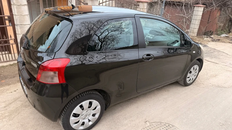 Toyota Yaris, снимка 5 - Автомобили и джипове - 53203925