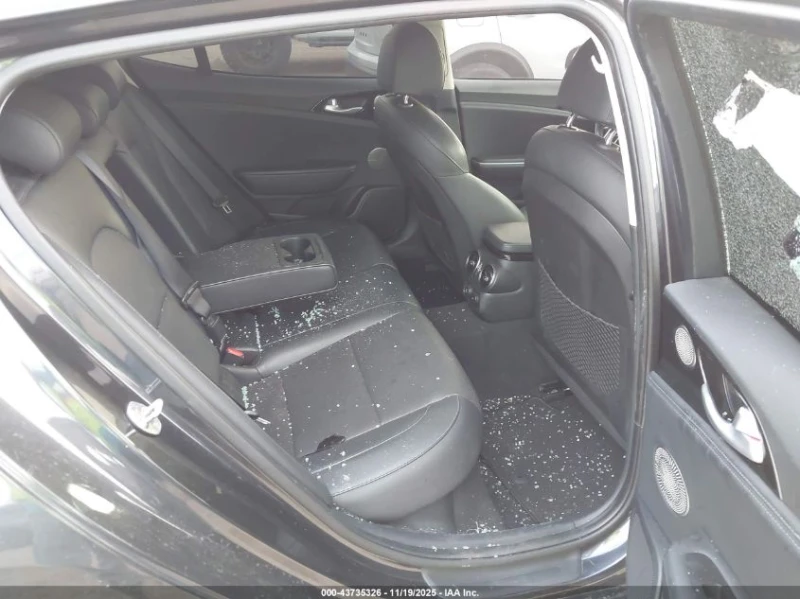 Kia Stinger 2l Premium, снимка 8 - Автомобили и джипове - 53324603