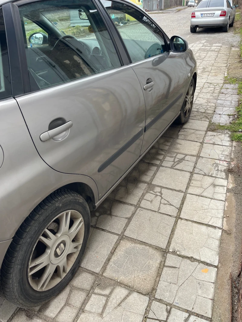 Seat Ibiza, снимка 4 - Автомобили и джипове - 53382600