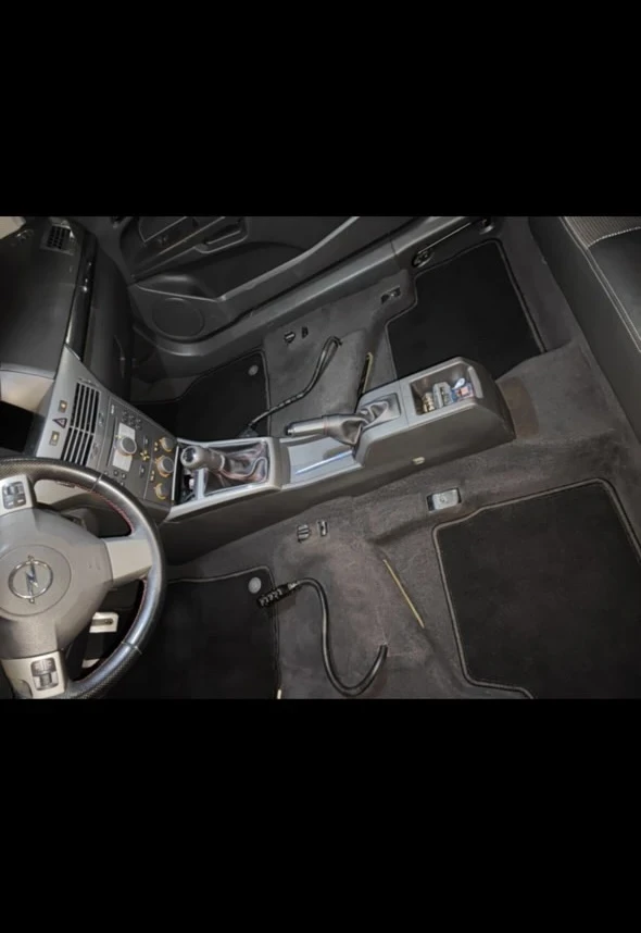 Opel Astra 1.9, снимка 5 - Автомобили и джипове - 52337806