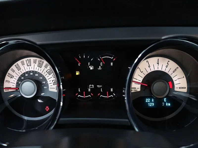 Ford Mustang 3.7 V6, снимка 11 - Автомобили и джипове - 53900316