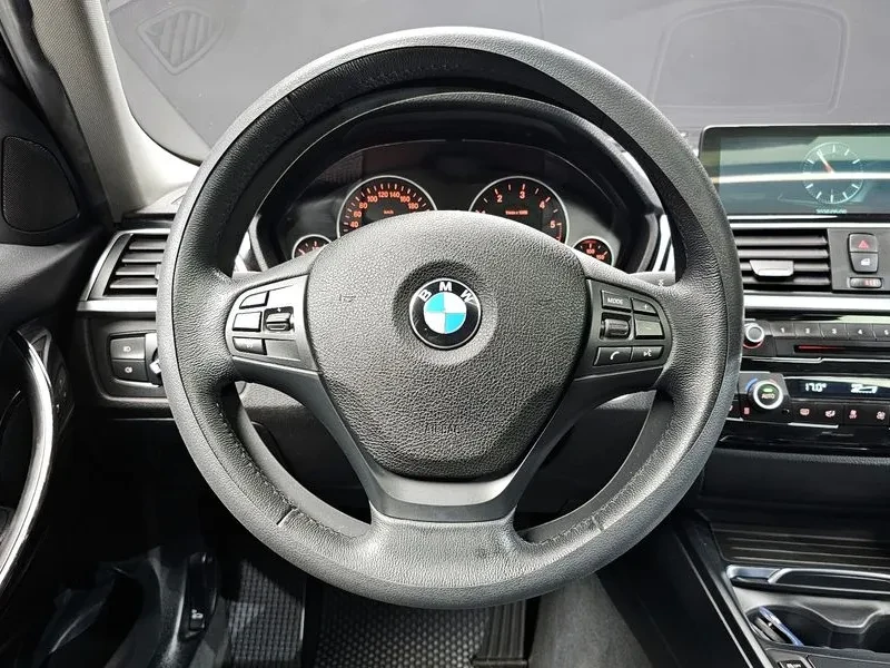 BMW 320 d, снимка 12 - Автомобили и джипове - 54592561