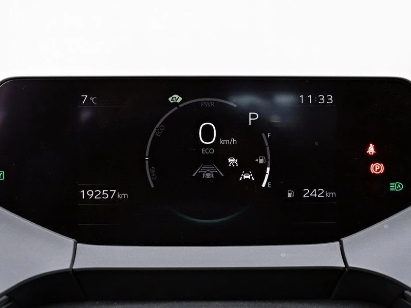 Toyota Prius 2.0 XLE| 196к.с.| ВКЛ.ТЕХНОТЕСТ, снимка 13 - Автомобили и джипове - 55622239