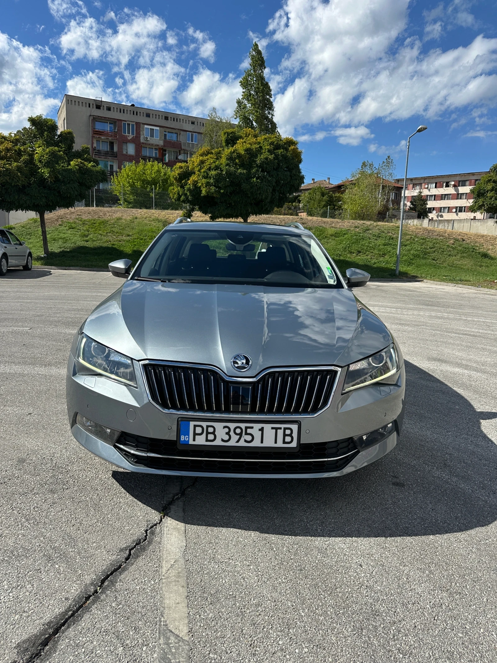 Skoda Superb  - изображение 2