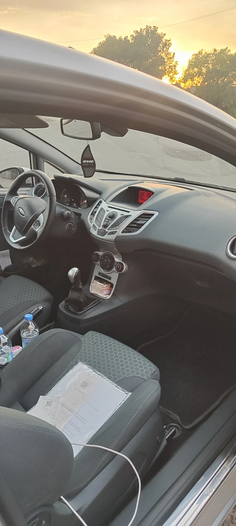 Ford Fiesta 1.6 TDCI-Товарен | Mobile.bg — изображение 11