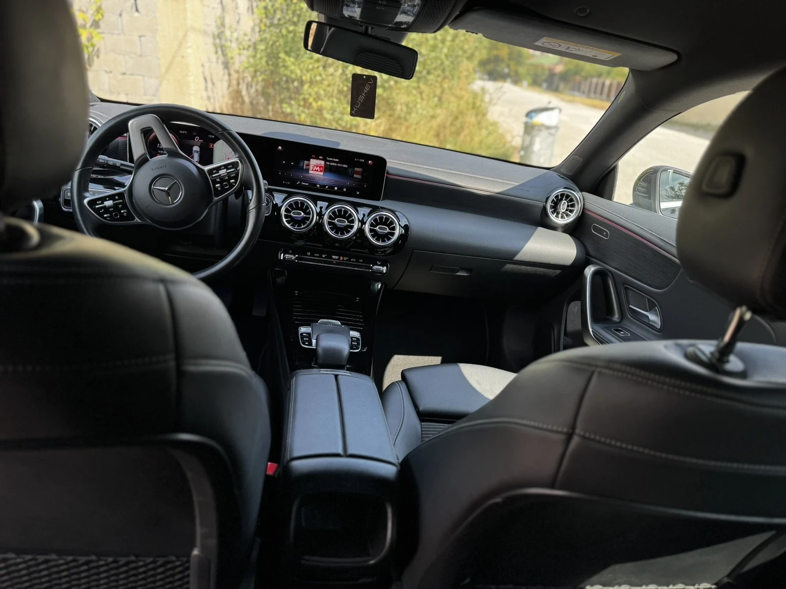 Mercedes-Benz CLA 180  - изображение 7