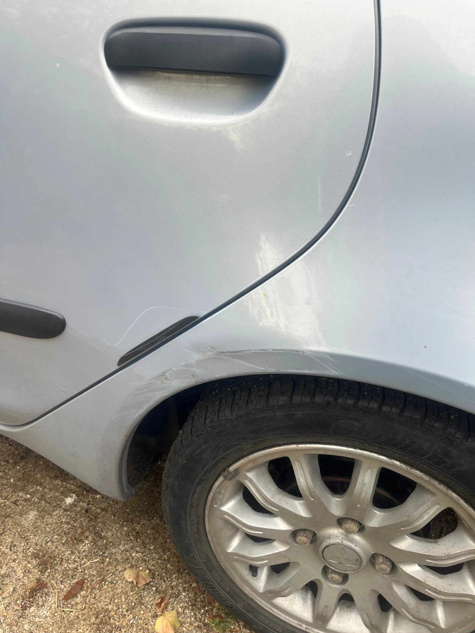 Mitsubishi Colt 1.3i 16V - изображение 6