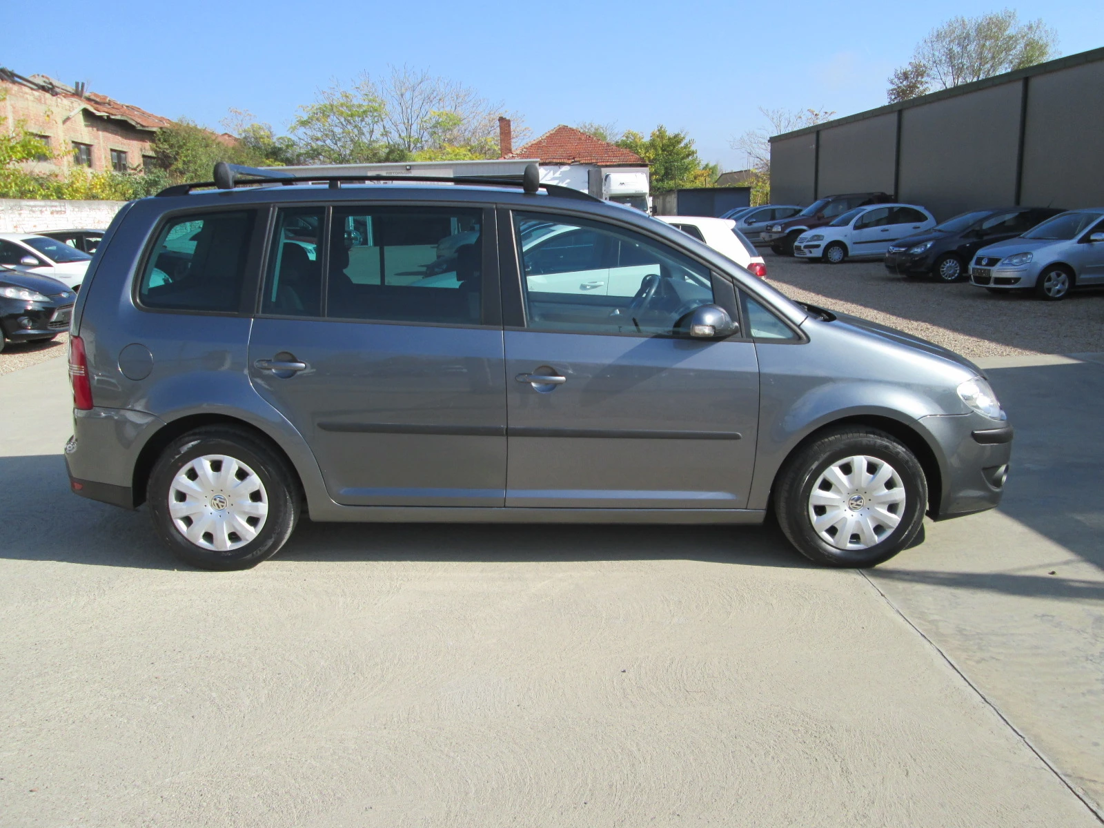VW Touran 1.6I-GAZ | Mobile.bg   3